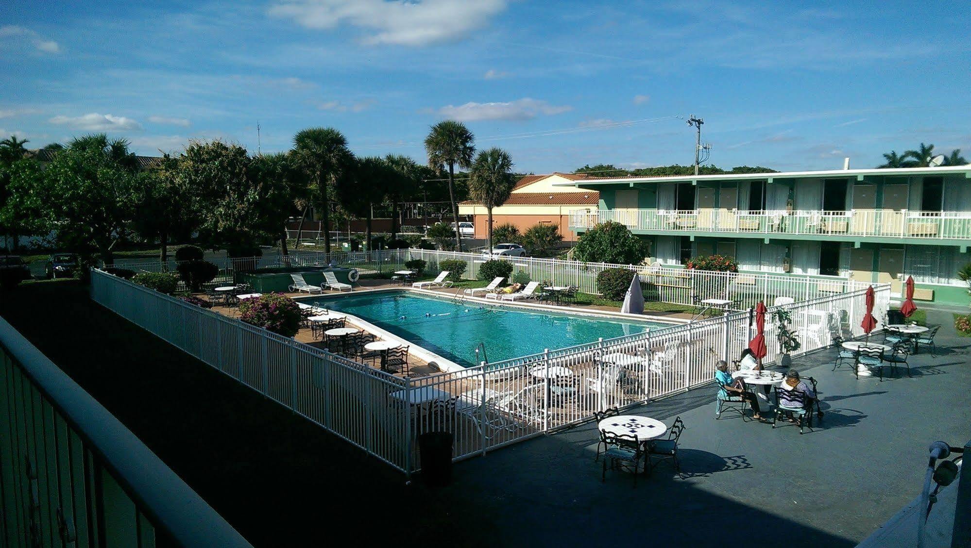 בוקה רטון Boca Inn מראה חיצוני תמונה